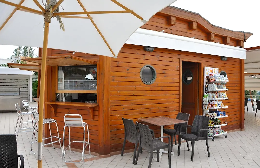 Hotel Haus Charlotte-1